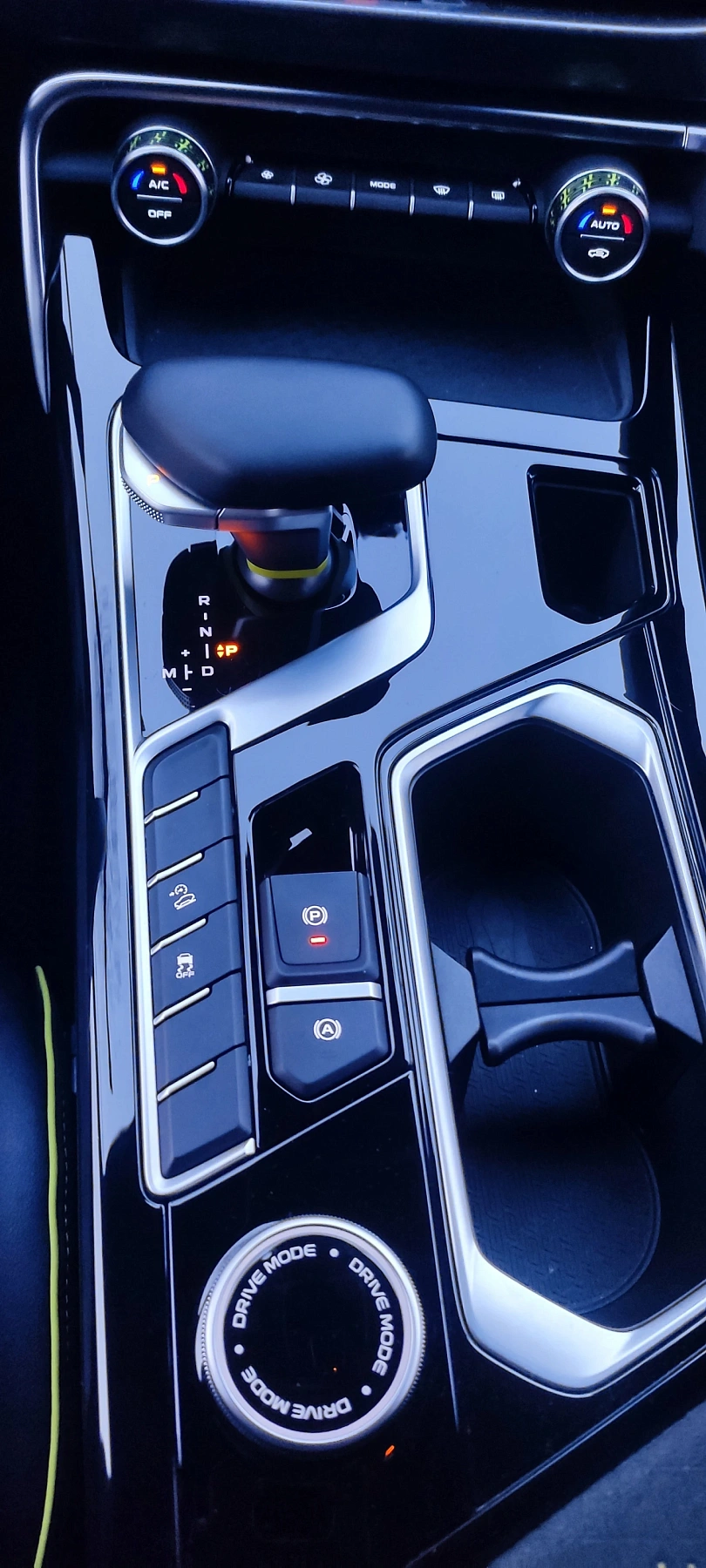 Geely Tugella, 2023г., полный привод, автомат