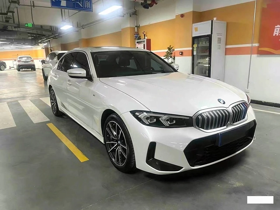 BMW 3 серии, 2023г., задний привод, автомат