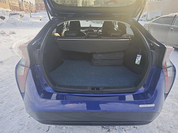 Toyota Prius, 2016г, полный привод, автомат