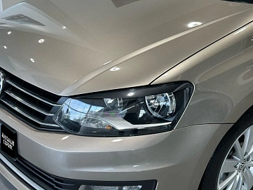 Volkswagen Polo, 2015г, передний привод, автомат