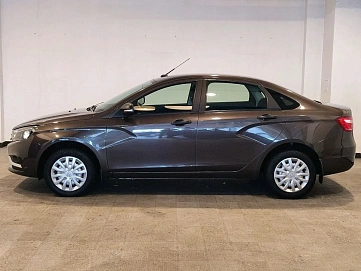 Lada (ВАЗ) Vesta, 2018г, передний привод, механика