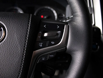 Toyota Land Cruiser, 2016г., полный привод, автомат