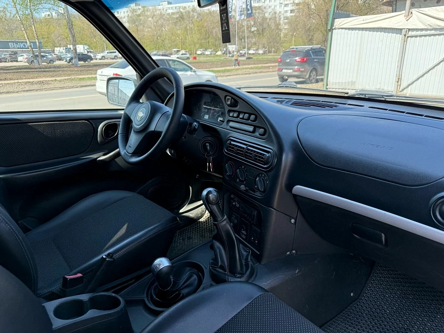 Chevrolet Niva, 2015г., полный привод, механика