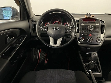 Kia Ceed, 2010г, передний привод, механика
