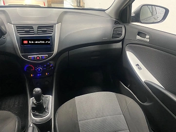 Hyundai Solaris, 2013г., передний привод, механика