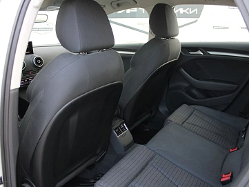 Audi A3, 2016г, передний привод, робот