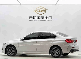 BMW 1 серии, 2022г, передний привод, робот