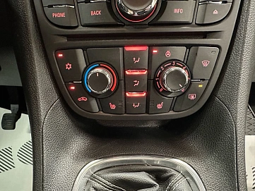 Opel Meriva, 2012г, передний привод, механика