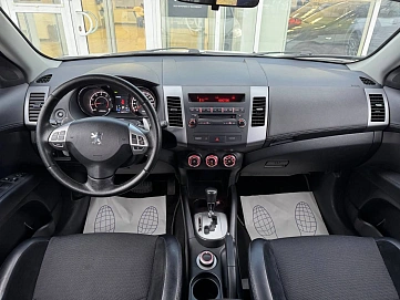 Peugeot 4007, 2011г, полный привод, вариатор