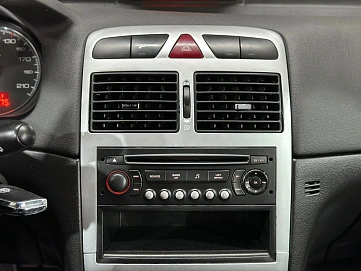 Peugeot 307, 2006г, передний привод, автомат