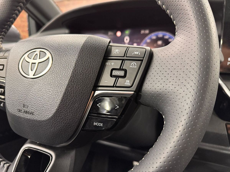 Toyota Camry, 2024г., передний привод, вариатор
