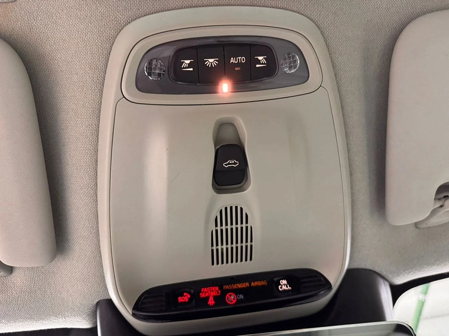 Volvo XC40, 2020г., передний привод, робот