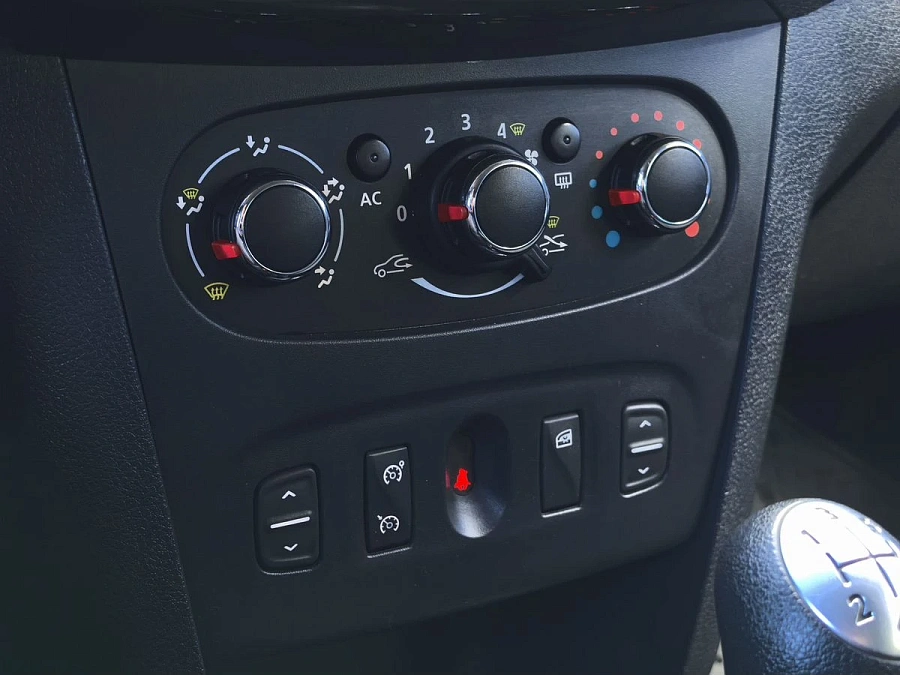 Renault Logan, 2014г., передний привод, механика