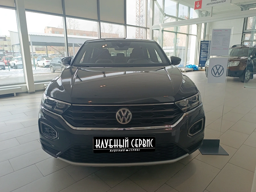 Volkswagen T-Roc, 2019г., полный привод, робот