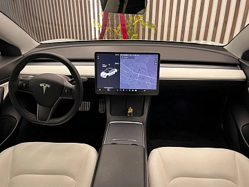 Tesla Model 3, 2021г, полный привод, автомат