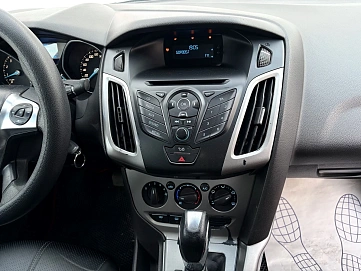 Ford Focus, 2012г., передний привод, робот