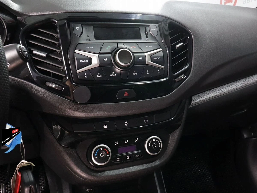 Lada (ВАЗ) Vesta, 2018г., передний привод, робот