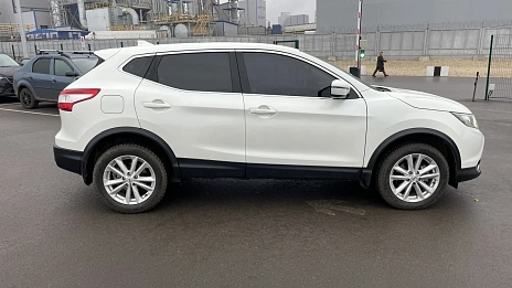 Nissan Qashqai, 2017г, передний привод, вариатор