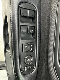 Honda Vezel, 2022г, передний привод, вариатор