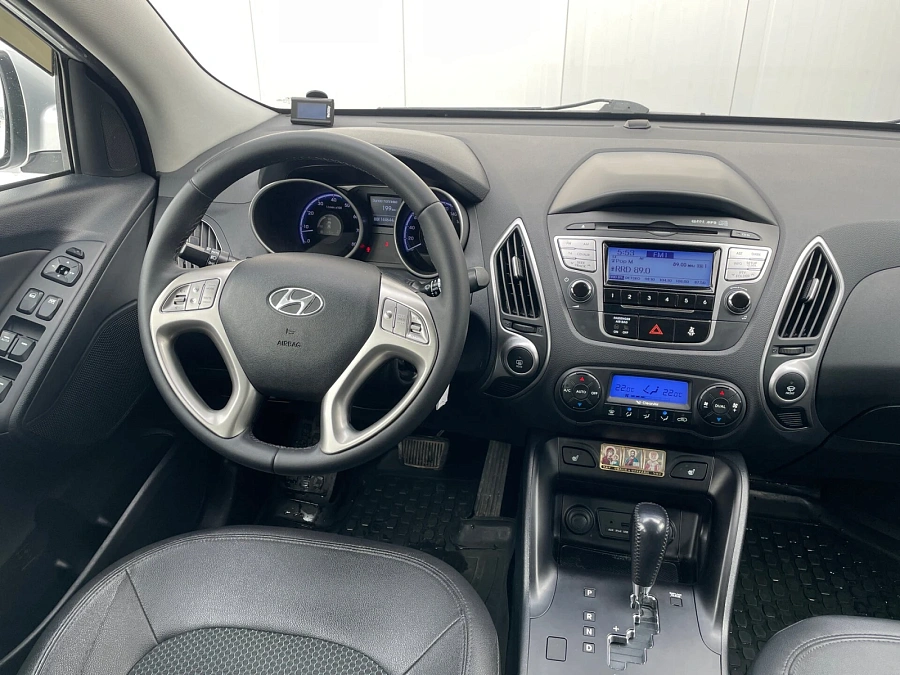 Hyundai ix35, 2011г., передний привод, автомат
