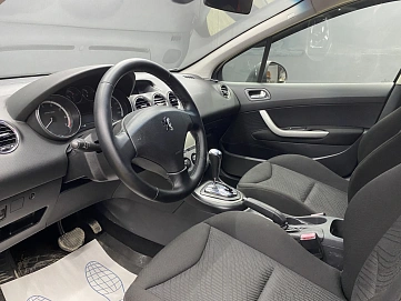 Peugeot 308, 2009г, передний привод, автомат