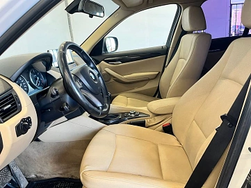 BMW X1, 2011г, полный привод, автомат