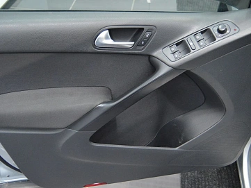 Volkswagen Tiguan, 2013г, передний привод, механика