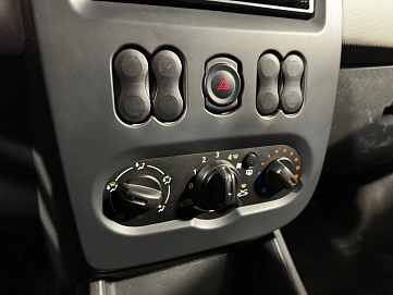 Renault Sandero, 2012г, передний привод, механика