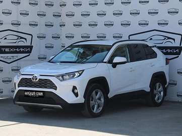 Toyota RAV4, 2019г, полный привод, вариатор