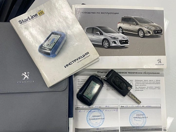 Peugeot 308, 2011г, передний привод, автомат