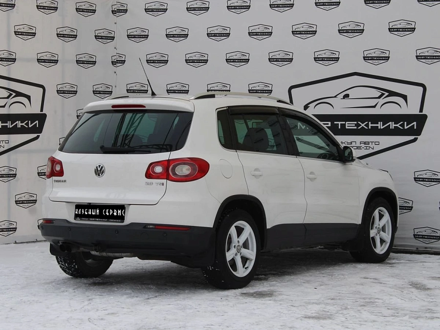 Volkswagen Tiguan, 2008г., полный привод, автомат
