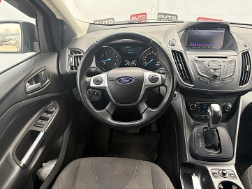 Ford Kuga, 2015г., передний привод, автомат