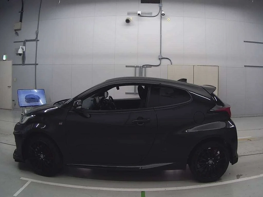 Toyota Yaris, 2021г., передний привод, вариатор