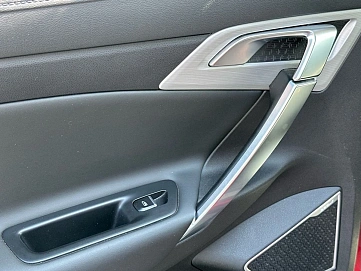 Geely Atlas, 2019г, передний привод, автомат