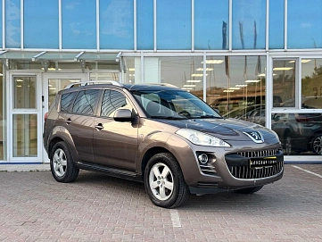 Peugeot 4007, 2011г, полный привод, вариатор