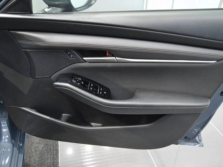 Mazda 3, 2019г., передний привод, автомат
