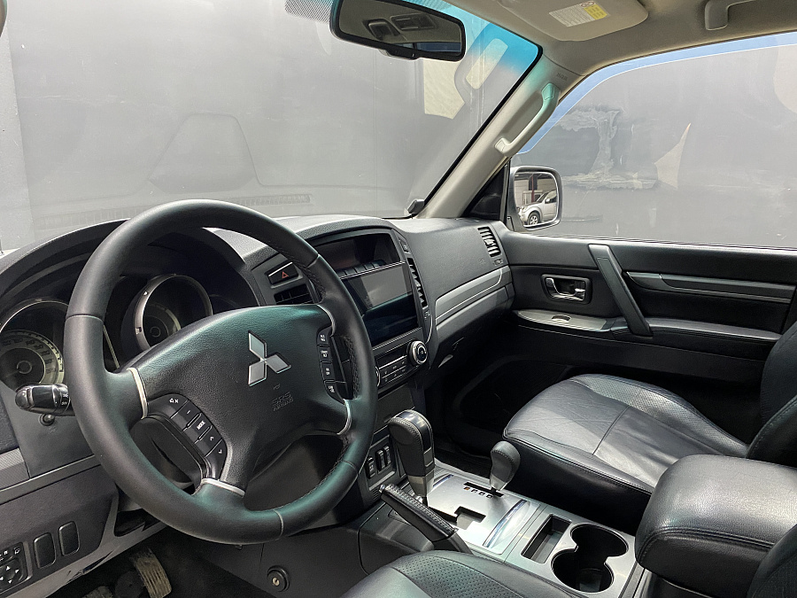 Mitsubishi Pajero, 2011г., полный привод, автомат