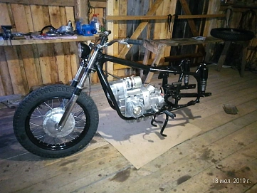 Днепр MT 10, 1981г, Кардан привод, 4 прямых и задняя