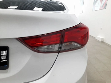 Hyundai Elantra, 2014г, передний привод, автомат