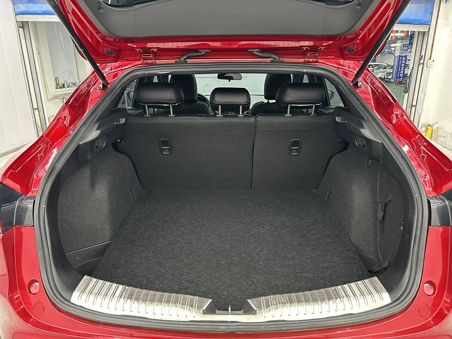 Mazda CX-4, 2023г., передний привод, автомат