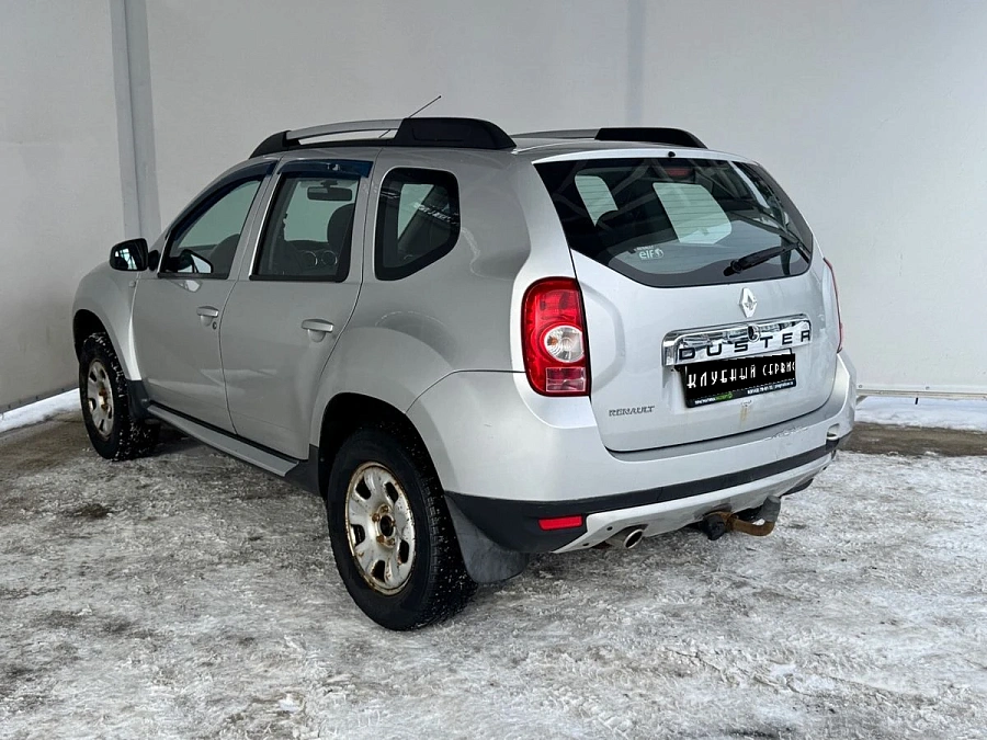 Renault Duster, 2012г., передний привод, механика