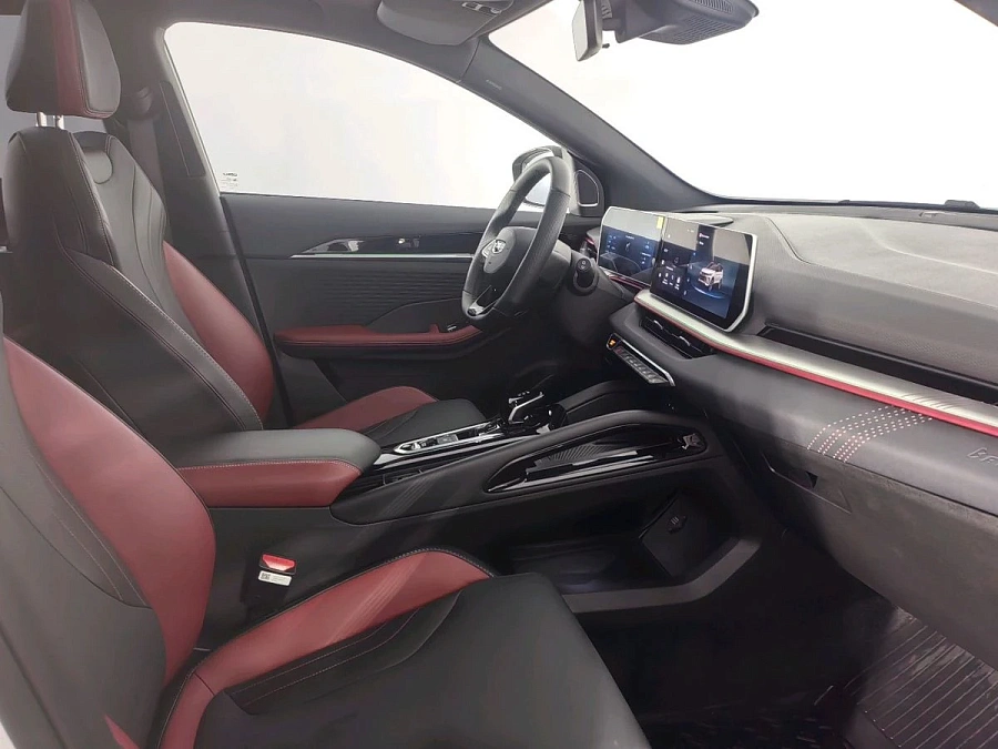 Geely Coolray, 2024г., передний привод, робот