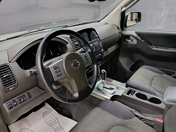 Nissan Pathfinder, 2011г, полный привод, автомат