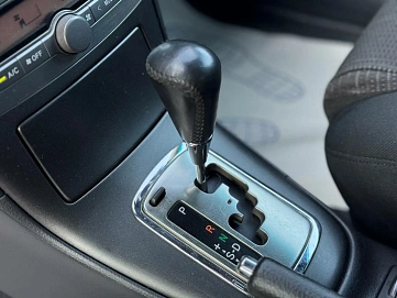 Toyota Avensis, 2008г, передний привод, автомат