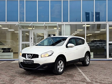 Nissan Qashqai, 2013г, передний привод, вариатор