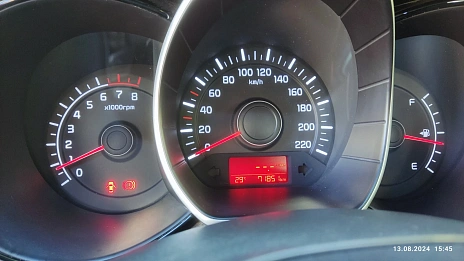 Kia Rio, 2015г, передний привод, механика