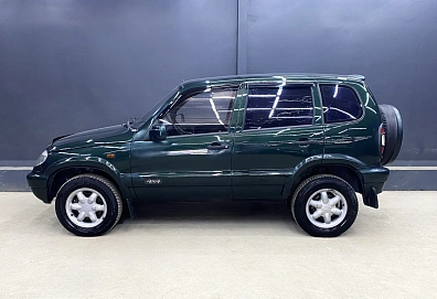 Chevrolet Niva, 2005г, полный привод, механика