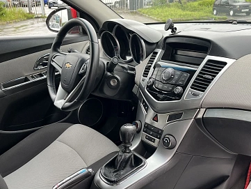 Chevrolet Cruze, 2012г., передний привод, механика