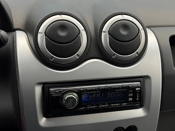 Renault Logan, 2011г, передний привод, автомат