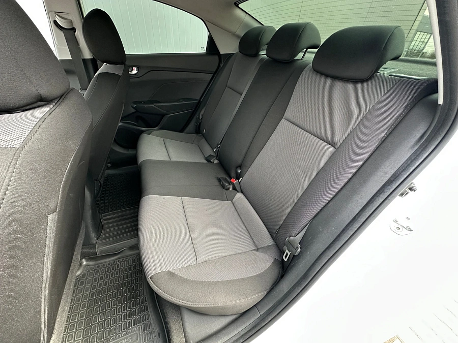 Hyundai Solaris, 2019г., передний привод, автомат
